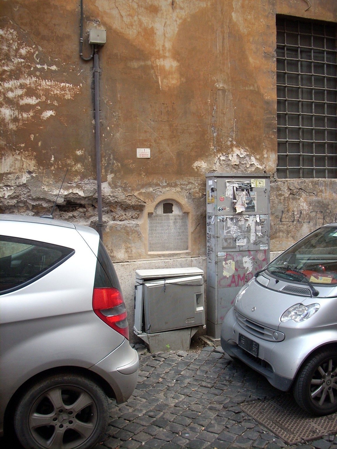 Sick Mailbox, San Salvatore alle Coppelle, Rome, Italy - 2.JPG